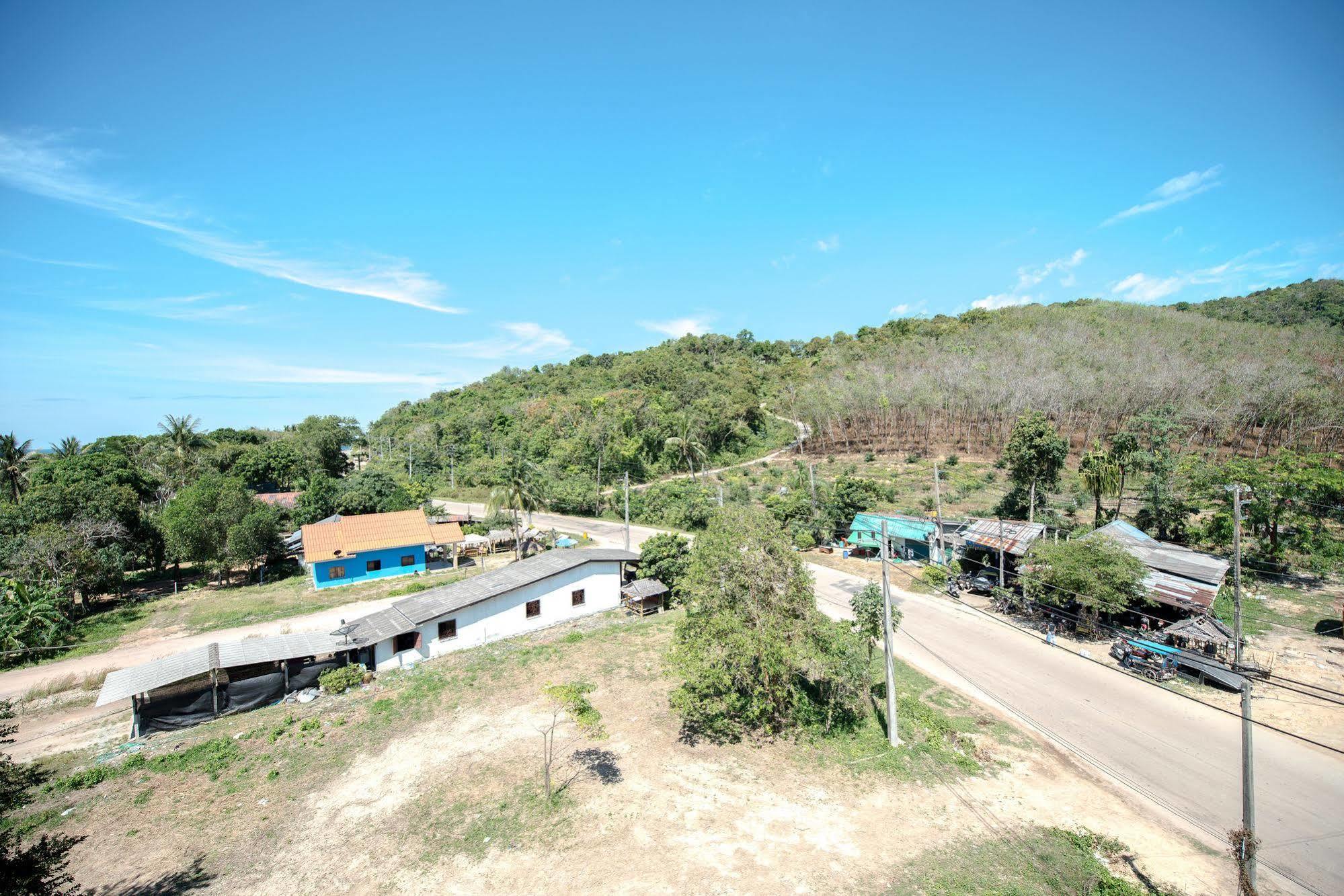 Lanta Nice Beach House Aparthotel Ko Lanta Esterno foto